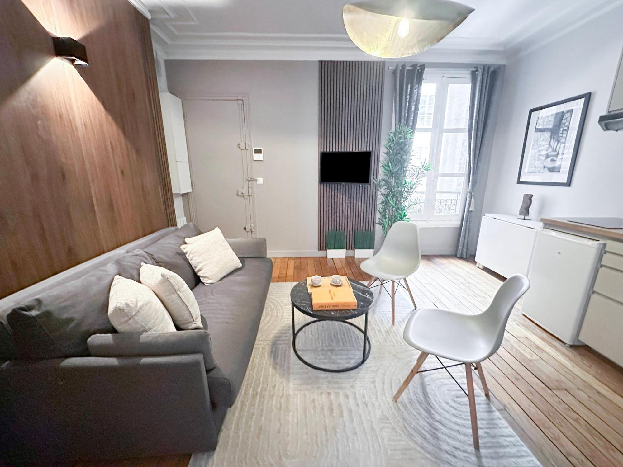Апартаменты Unique Flat Near Louvre & Palais Royal Париж Экстерьер фото